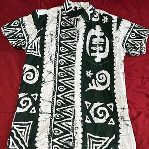 Men's Black and White Patterned Shirt